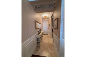 27 Harbour Isle Drive W Ph-4, Fort Pierce