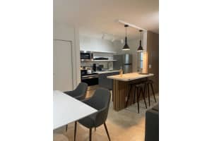 2404 Ne 33rd Avenue 4, Fort Lauderdale
