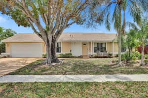 8340 Mildred Drive W, Boynton Beach