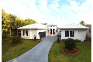 7 Beachside Drive, Vero Beach