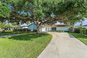 4193 Hyacinth Circle N, Palm Beach Gardens