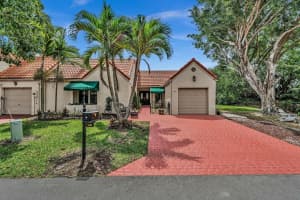 6660 La Pina Court, Boca Raton