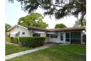 424 Sw Natura Avenue, Deerfield Beach