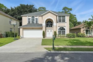 15032 Oak Chase Court, Wellington