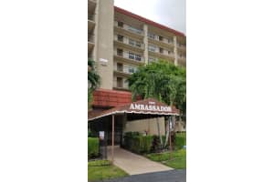 3465 Via Poinciana 806, Lake Worth