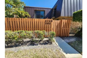 5768 Se Windsong Lane, Stuart