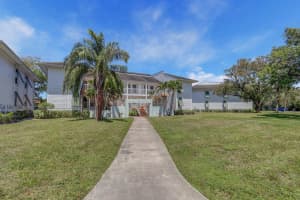 279 Cypress Point Drive, Palm Beach Gardens