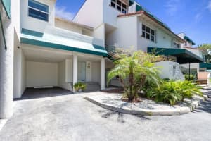 316 N Lake Drive, Lantana