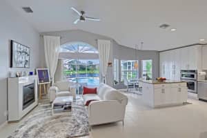 15151 Banbury Way, Wellington
