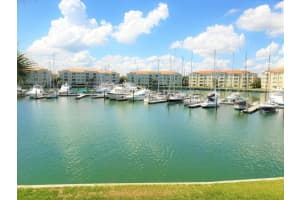 10 Harbour Isle Drive E 204, Fort Pierce