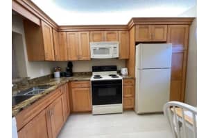 2860 Sw 22nd Avenue 4070, Delray Beach