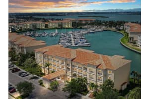 17 Harbour Isle Drive W Ph03, Hutchinson Island