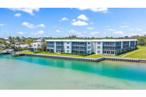 100 Waterway Road 207e, Tequesta