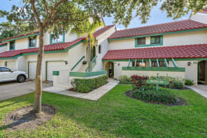 25 Lexington Lane W B, Palm Beach Gardens