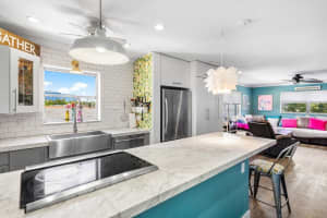 515 S Crescent Drive 302, Hollywood