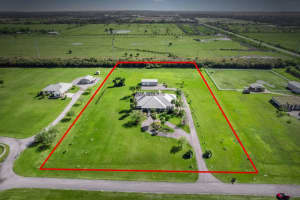 8135 White Fences Lane, Vero Beach