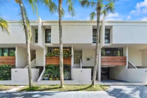 2335 S Ocean Boulevard C-9, Palm Beach