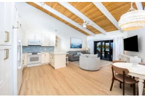 2355 Ne Ocean Boulevard Ne 19b, Stuart