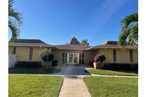 500 Village Green Circle W 316, Palm Springs