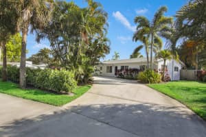 466 Tequesta Drive, Tequesta