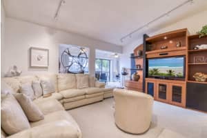 1111 Duncan Circle 203, Palm Beach Gardens