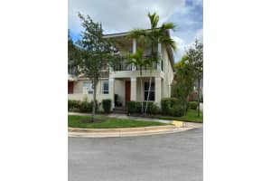 4536 Monarch Way Way, Coconut Creek