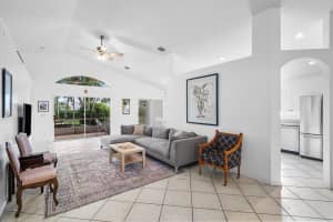1643 Oak Berry Circle, Wellington