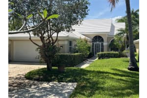 2387 Oak Tree Lane, West Palm Beach