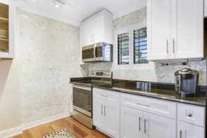 915 Club Drive, Palm Beach Gardens