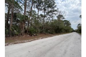 7820 96th Court, Vero Beach