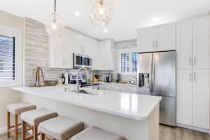 704 Club Drive, Palm Beach Gardens