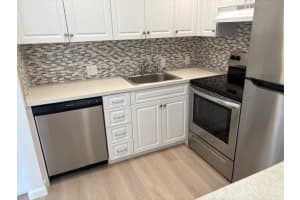 96 Mansfield C 96, Boca Raton