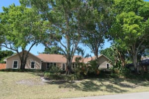 1087 Ne Quinn Place, Jensen Beach