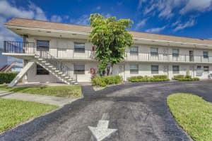 227 Castlewood Drive 102, North Palm Beach