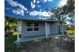 380 Sw Grimaldo Ter Terrace B, Port Saint Lucie