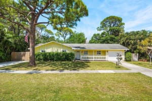 903 Oak Circle, Jupiter