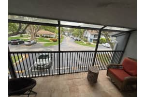 2741 S Oakland Forest Drive 201, Oakland Park