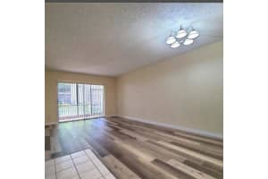 4155 Nw 90th Avenue 106, Coral Springs