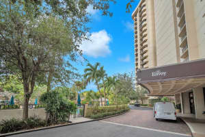 2480 Presidential Way 303, West Palm Beach