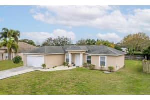 216 Se Eyerly Avenue, Port Saint Lucie