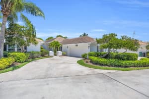 2211 Nw Seagrass Drive, Palm City