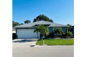 1028 Salmon Isle, Greenacres