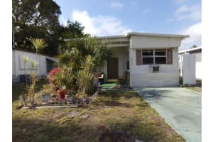 4022 S 88th Place S, Boynton Beach