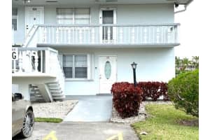 104 Kent G, West Palm Beach
