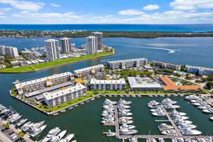 29 Yacht Club Drive #302-d, North Palm Beach
