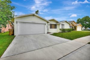1541 Sw 102nd Terrace, Davie