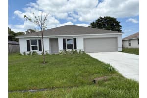315 Ne Granduer Avenue, Port Saint Lucie