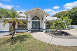 407 Se Duff Court, Port Saint Lucie
