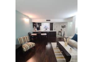 5220 Las Verdes Circle 322, Delray Beach