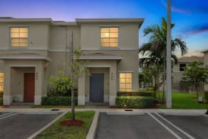 460 Ne 4th Lane, Florida City